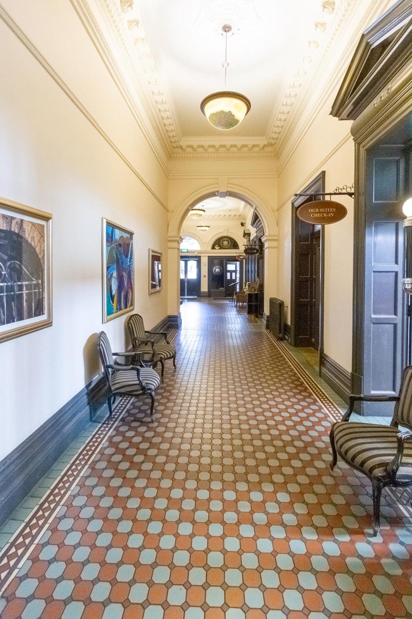 Beauty In The Cbd - 1Bed Free Parking Pool Appartement Christchurch Buitenkant foto