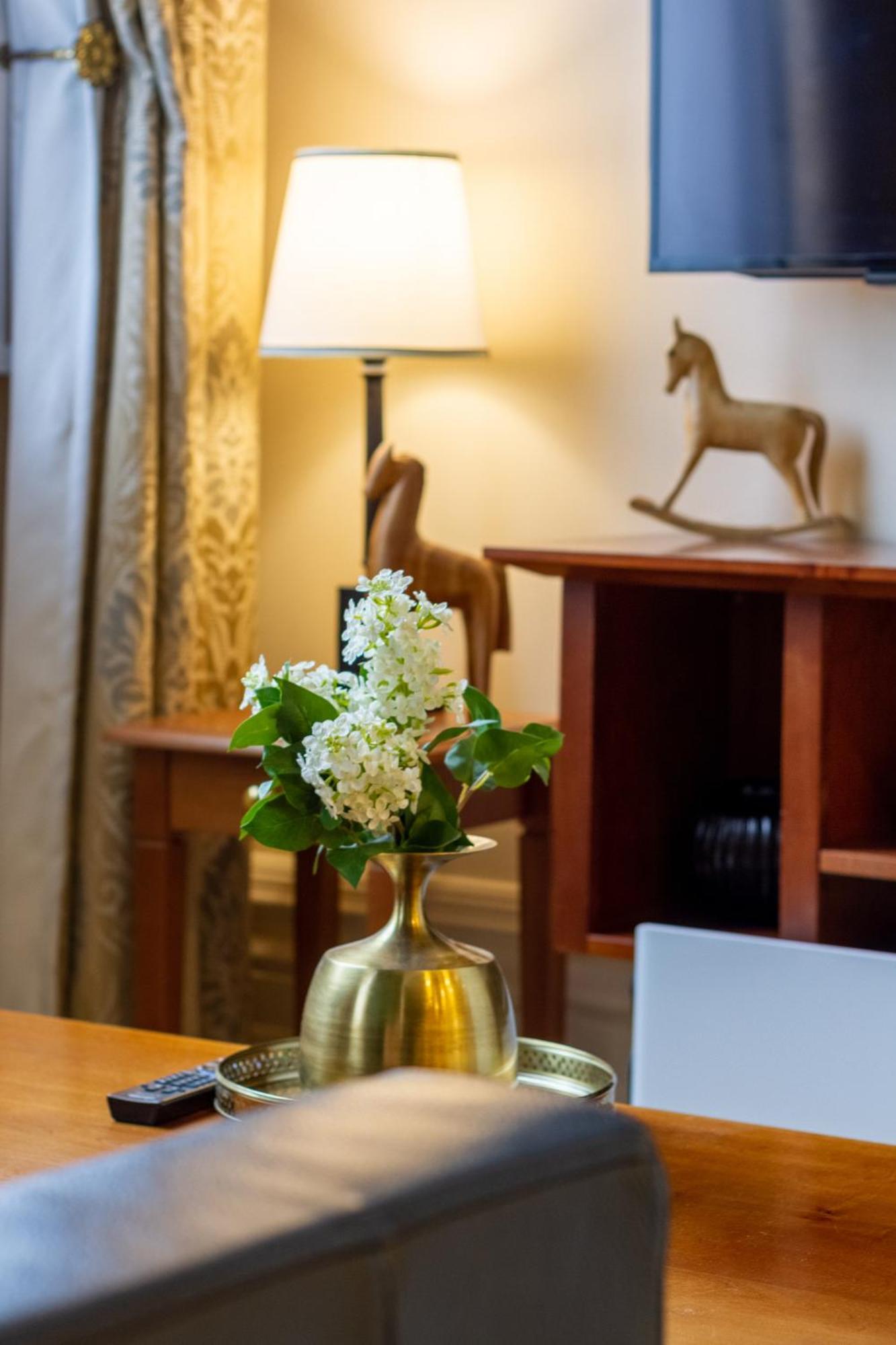 Beauty In The Cbd - 1Bed Free Parking Pool Appartement Christchurch Buitenkant foto